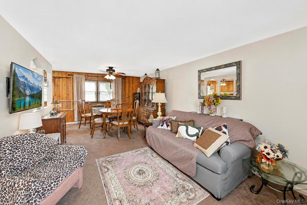 38 Imperial Drive, Selden, NY 11784 — photo 5