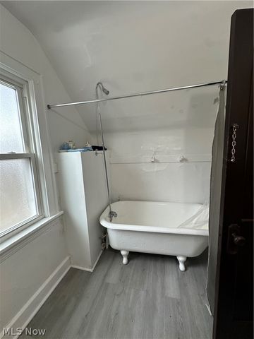 1286 E 152nd Street, East Cleveland, OH 44112