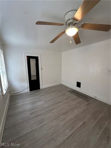 1286 E 152nd Street, East Cleveland, OH 44112