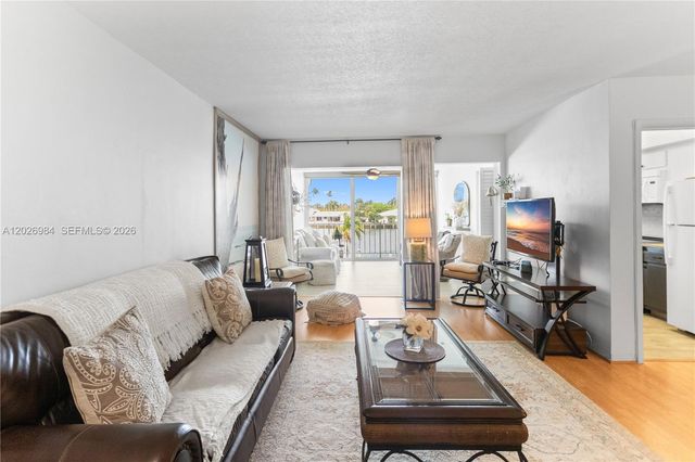 743 N Riverside Drive 4B, Pompano Beach, FL 33062