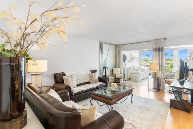 743 N Riverside Drive 4B, Pompano Beach, FL 33062