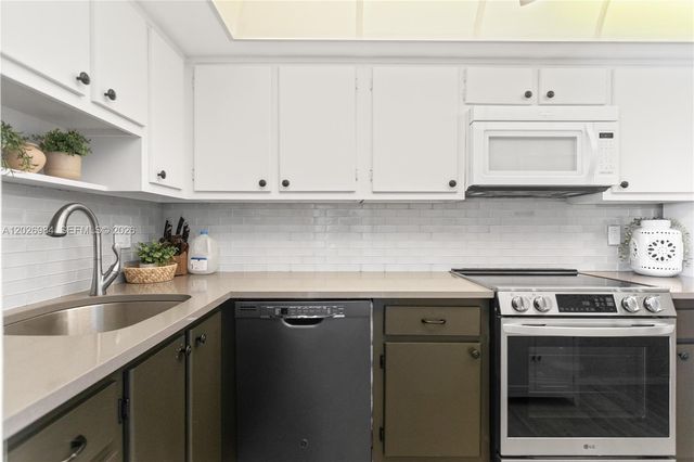 743 N Riverside Drive 4B, Pompano Beach, FL 33062
