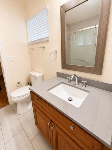 2127 N Funston Ave, Stockton, CA 95205