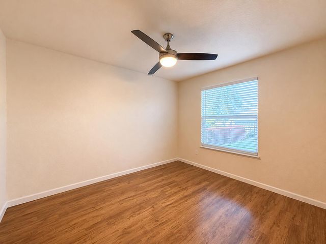 2127 N Funston Ave, Stockton, CA 95205