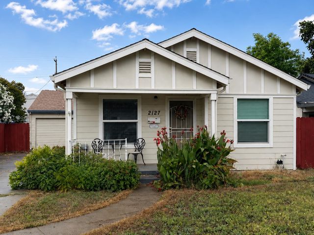 2127 N Funston Ave, Stockton, CA 95205