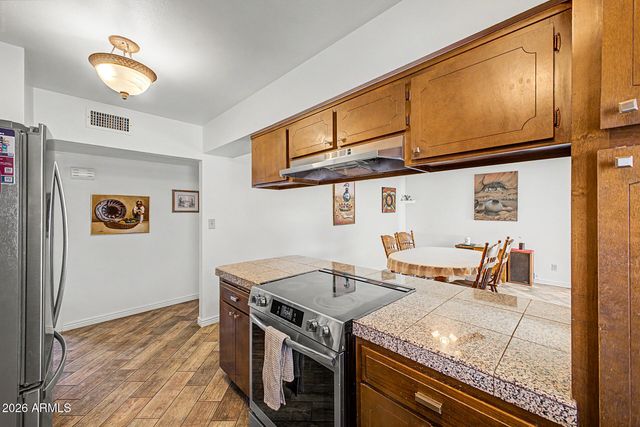 2460 E PEBBLE BEACH Drive, Tempe, AZ 85282