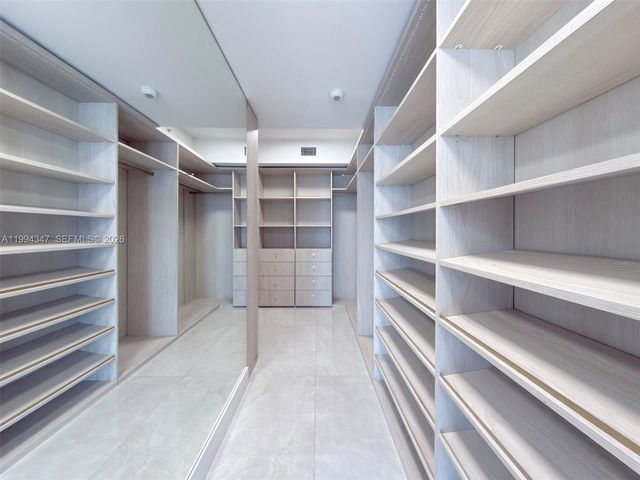 1300 Brickell Bay Dr 3100, Miami, FL 33131