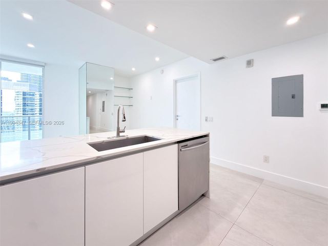 1300 Brickell Bay Dr 3100, Miami, FL 33131