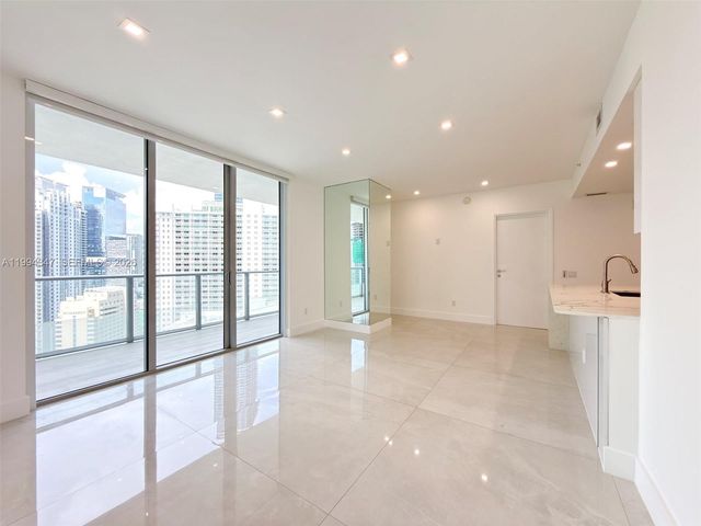 1300 Brickell Bay Dr 3100, Miami, FL 33131