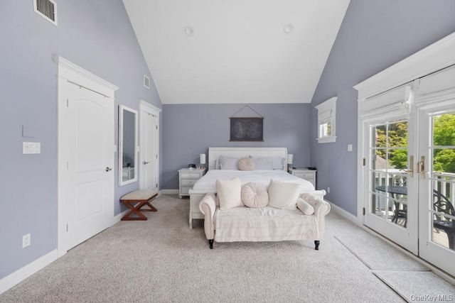 71 Mc Cue, Babylon, NY 11702