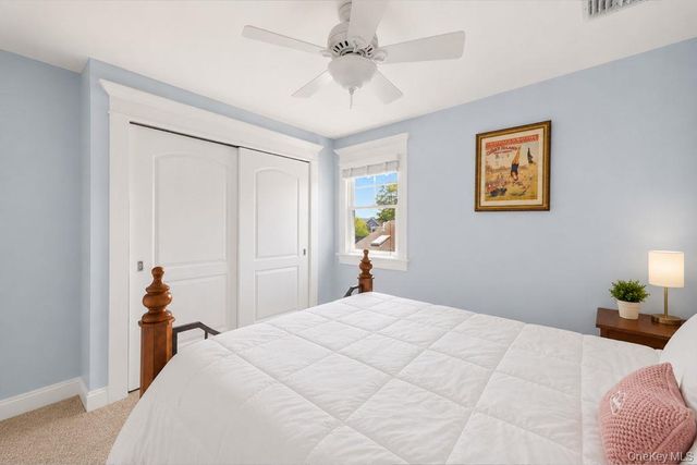 71 Mc Cue, Babylon, NY 11702
