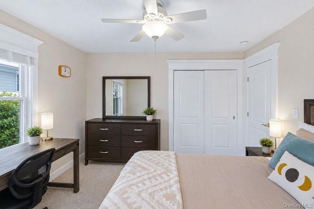 71 Mc Cue, Babylon, NY 11702