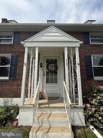 703 W 4TH AVE., Parkesburg, PA 19365