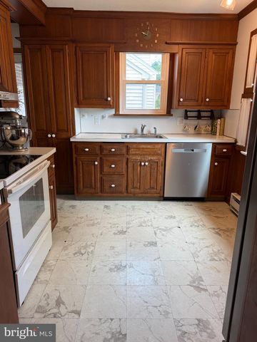 703 W 4TH AVE., Parkesburg, PA 19365