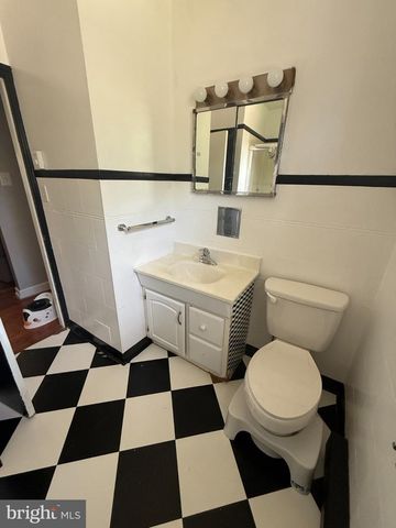 703 W 4TH AVE., Parkesburg, PA 19365