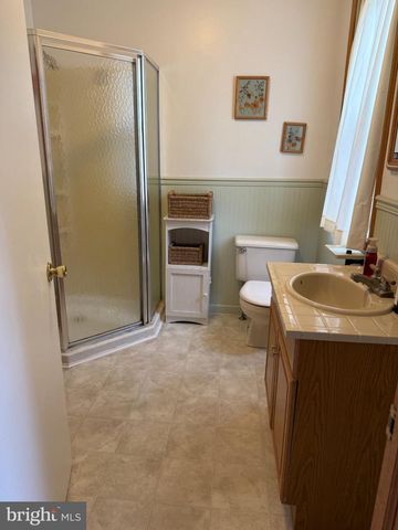 703 W 4TH AVE., Parkesburg, PA 19365