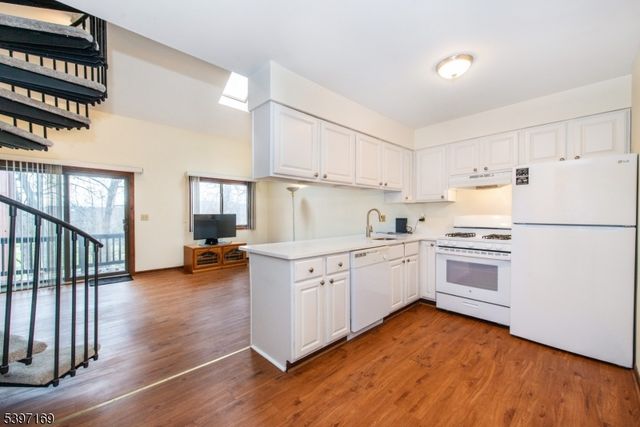 3 Port Royal Dr Unit 4 4, Vernon Twp., NJ 07462