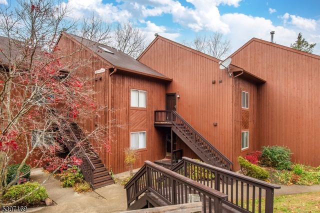 3 Port Royal Dr Unit 4 4, Vernon Twp., NJ 07462