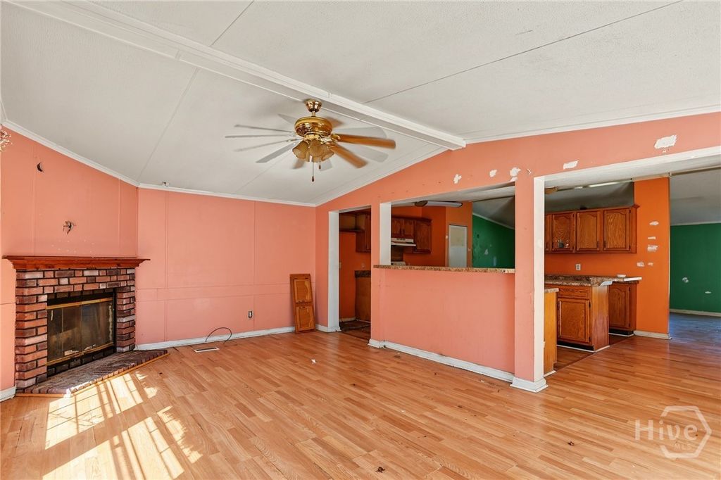 Image 15 of property listing at 112 Stonesthrow Court, Guyton, GA 31312