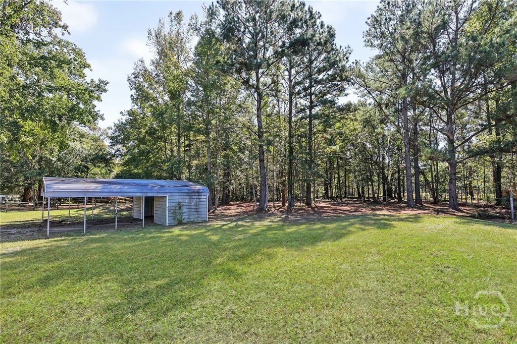 Image 3 of property listing at 112 Stonesthrow Court, Guyton, GA 31312