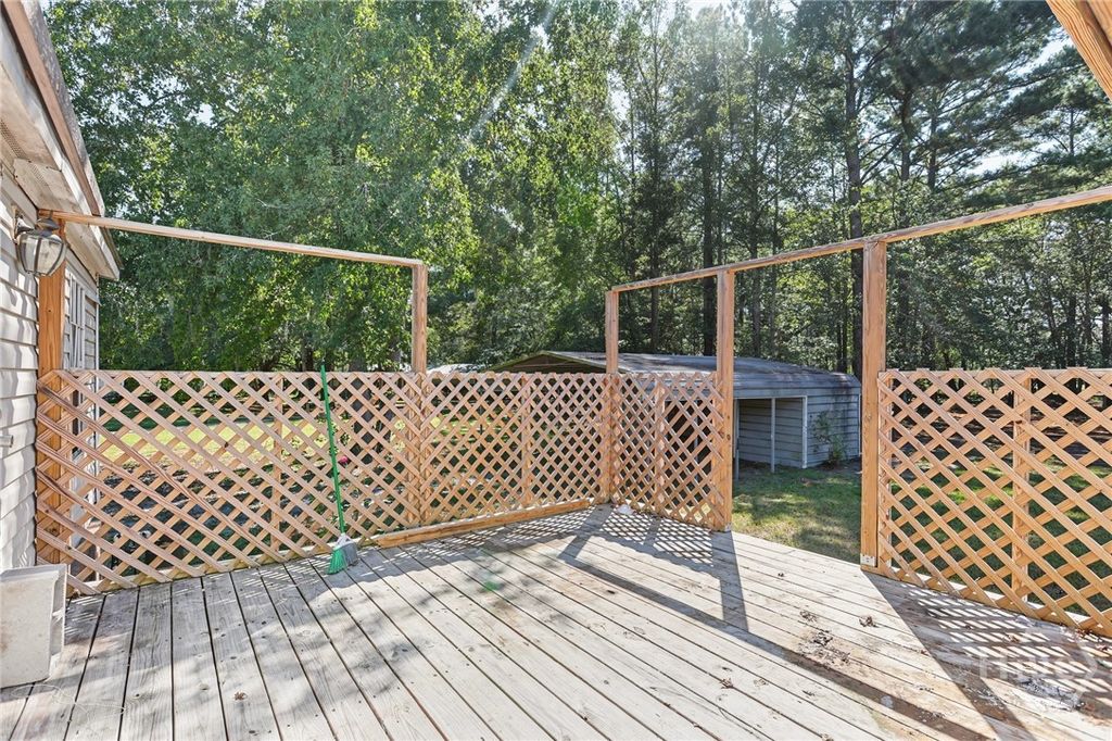 Image 30 of property listing at 112 Stonesthrow Court, Guyton, GA 31312