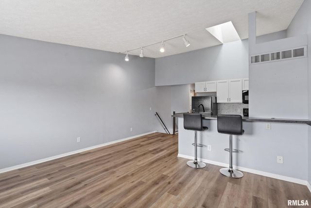 4015 LILLIE Avenue 108, Davenport, IA 52806