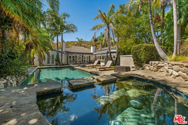 3614 Malibu Country Drive, Malibu, CA 90265