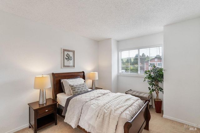 31 Brighton Dr, Vallejo, CA 94591