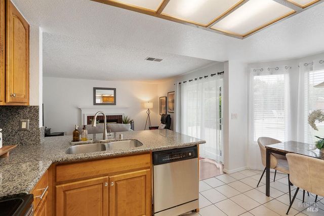 31 Brighton Dr, Vallejo, CA 94591