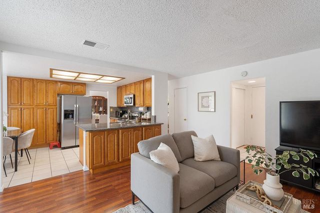 31 Brighton Dr, Vallejo, CA 94591