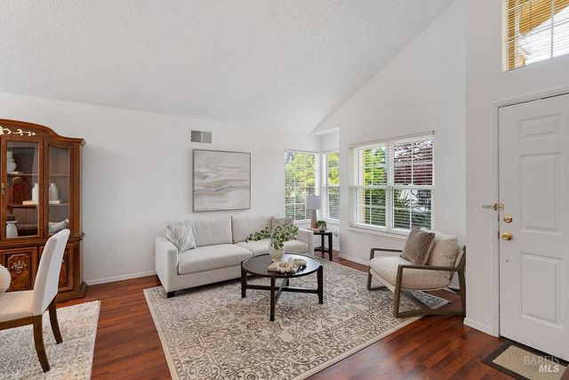 31 Brighton Dr, Vallejo, CA 94591