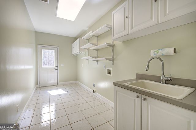 302 Waterfall Court, Canton, GA 30115