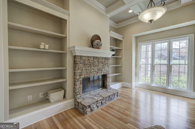 302 Waterfall Court, Canton, GA 30115