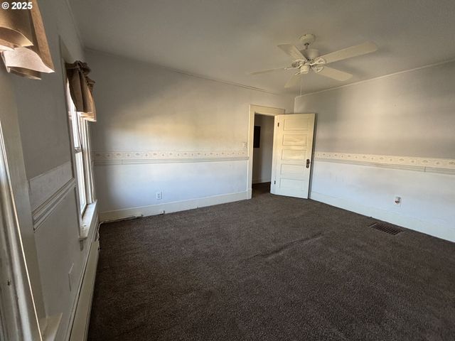 503 Se CHADWICK St, Roseburg, OR 97470