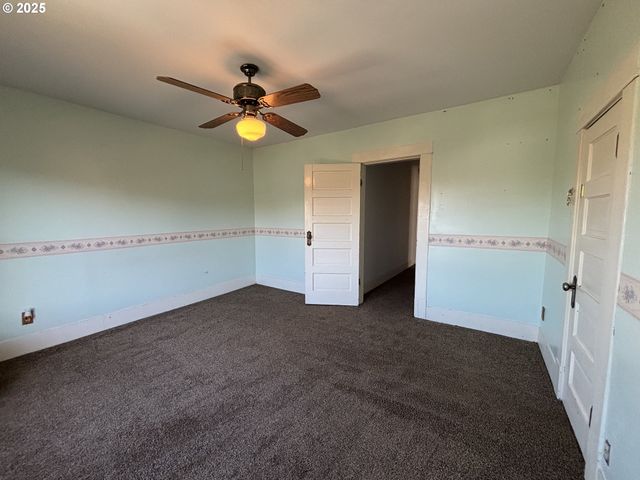 503 Se CHADWICK St, Roseburg, OR 97470