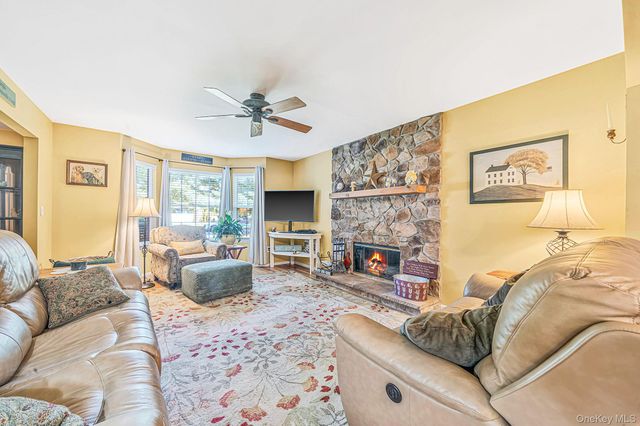 8 Sommerset Drive, Yaphank, NY 11980