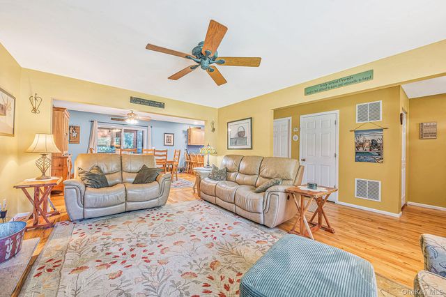 8 Sommerset Drive, Yaphank, NY 11980