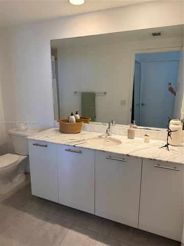 951 Brickell Ave 2006, Miami, FL 33131
