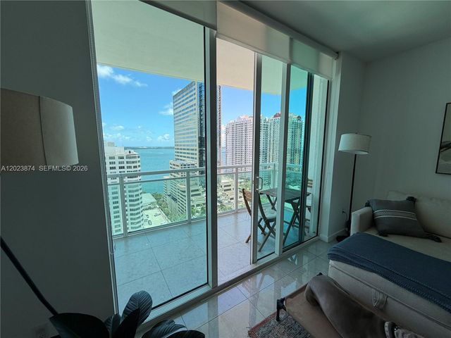 951 Brickell Ave 2006, Miami, FL 33131