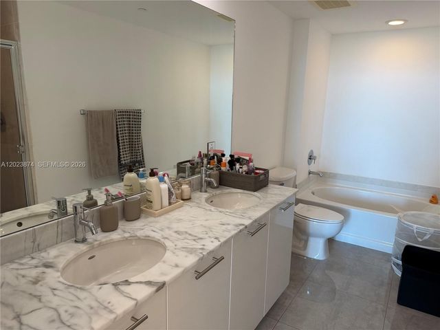 951 Brickell Ave 2006, Miami, FL 33131