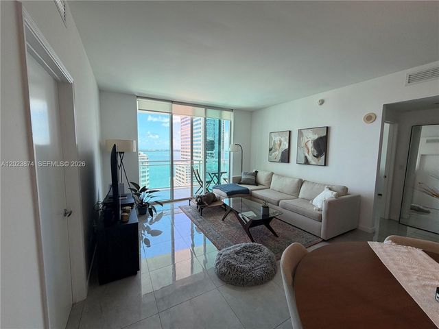 951 Brickell Ave 2006, Miami, FL 33131