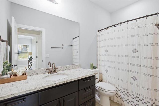107 E Tanglebriar CT, Bastrop, TX 78602