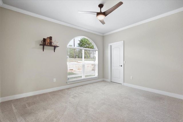 107 E Tanglebriar CT, Bastrop, TX 78602