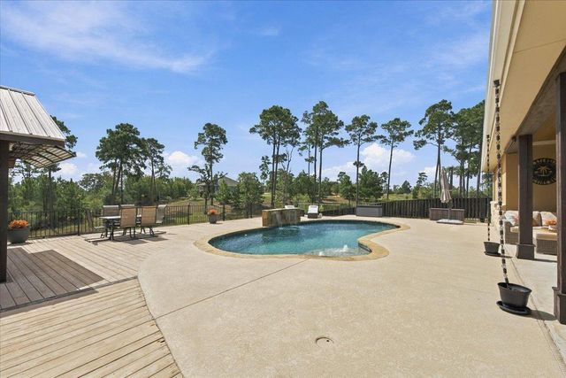 107 E Tanglebriar CT, Bastrop, TX 78602