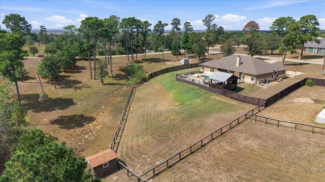 107 E Tanglebriar CT, Bastrop, TX 78602