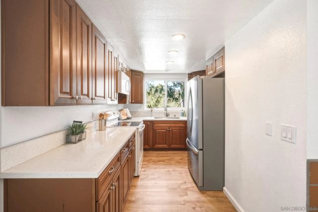 8630 Mission San Carlos Dr 56, Santee, CA 92071