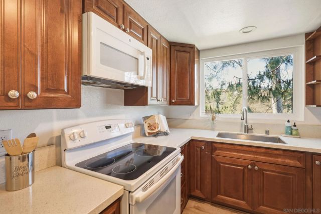 8630 Mission San Carlos Dr 56, Santee, CA 92071