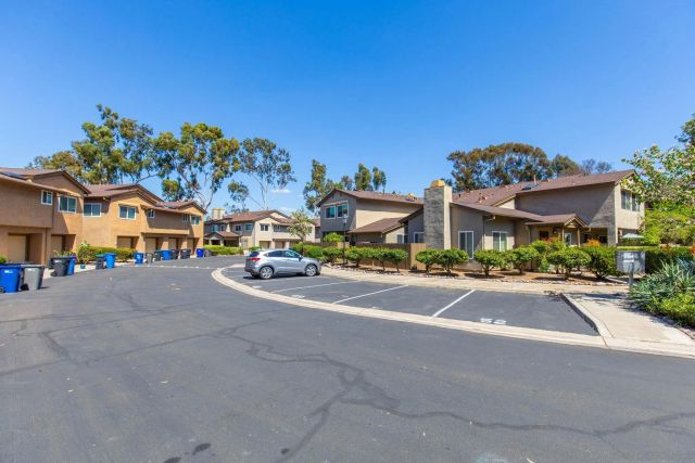 8630 Mission San Carlos Dr 56, Santee, CA 92071