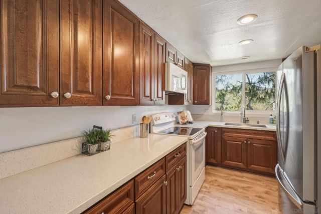 8630 Mission San Carlos Dr 56, Santee, CA 92071