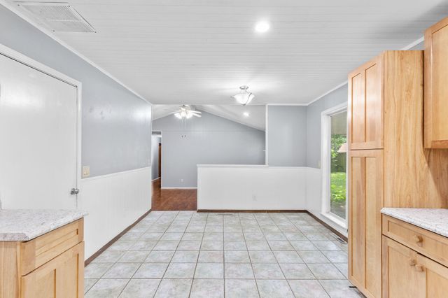 3012 W Countryside Drive, Springfield, MO 65807